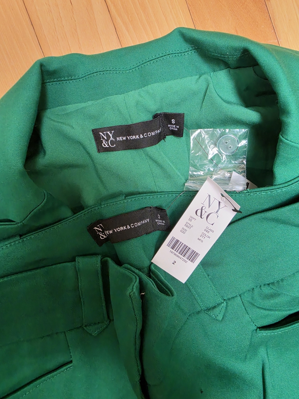 Green Women's Blazer & Pants Set - Picture 4 of 4